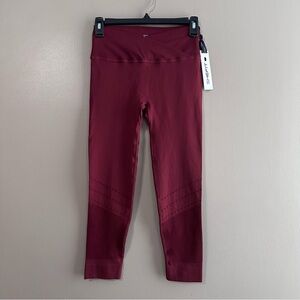 SHEFIT Seamless Workout Leggings Womens Medium NWT Black Cherry Athletic Gym